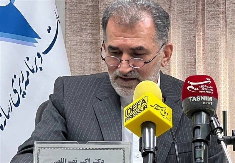 نباید خبرنگاران را به ویژه‌خوار متهم کرد