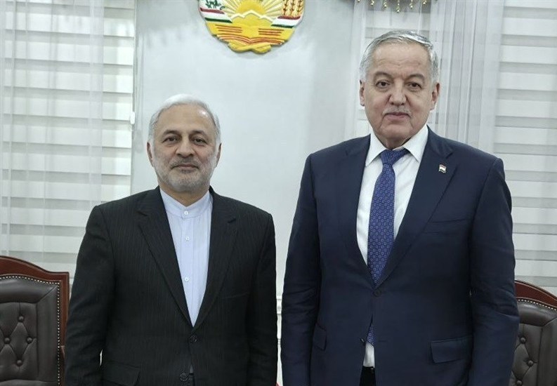 مساعد عراقجي يلتقي وزير خارجية طاجيكستان