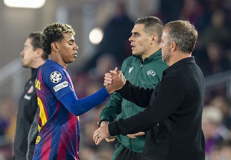 واکنش فلیک به ابراز نارضایتی یامال پس از تعویض مقابل اینتراخت فرانکفورت