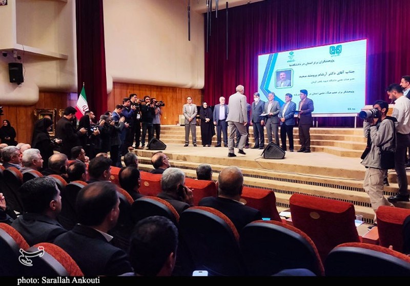 پژوهشگران و فناوران برتر کرمان تجلیل شدند