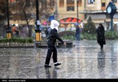 بارش باران و برف پاییزی درهمدان