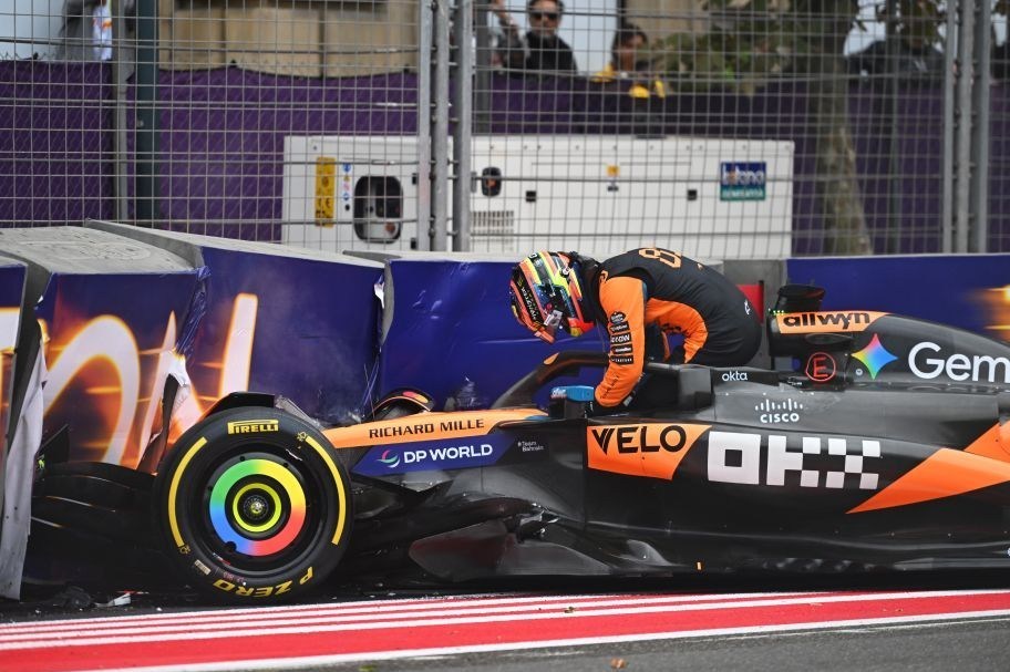 اتومبیلرانی فرمول یک ,