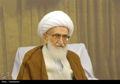 آیت‌الله یزدی(ره) دیانت و سیاست را در کنار هم جمع کرد