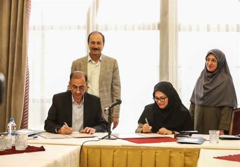 امضای تفاهم‌نامه محیط زیست فارس و یزد برای حفاظت از زیستگاه‌های مشترک