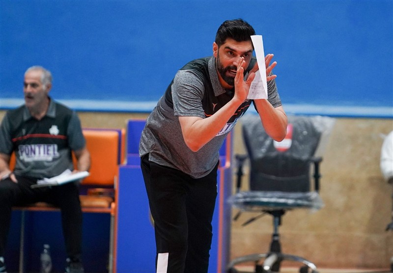 صفایی: پیروزی مقابل مس، حاصل کار گروهی بود/ از نظر روحی، شرایط خوبی داریم