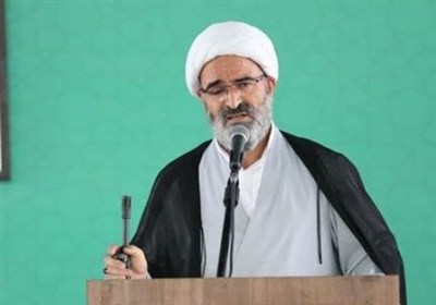 نماینده ولی‌فقیه در سمنان: نخبگان در برابر جنگ رسانه‌ای هوشیار باشند