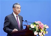 وانگ یی: کشورهای عربی به همراه چین نظامی‌گری ژاپن را رد می‌کنند