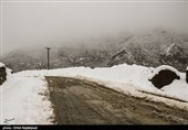 بارش برف در منطقه اشکور رحیم آباد- گیلان