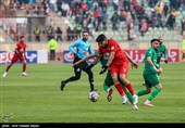 دیدار تیم های فوتبال شمس آذر و تراکتور