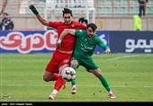 دیدار تیم های فوتبال شمس آذر و تراکتور