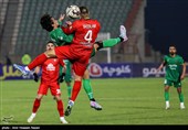 دیدار تیم های فوتبال شمس آذر و تراکتور
