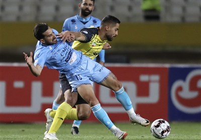 تثبیت صدرنشینی سپاهان در نیم‌فصل اول با شکست چادرملو