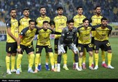 هافبک سپاهان: دوست دارم در آسیا به مصاف النصر برویم