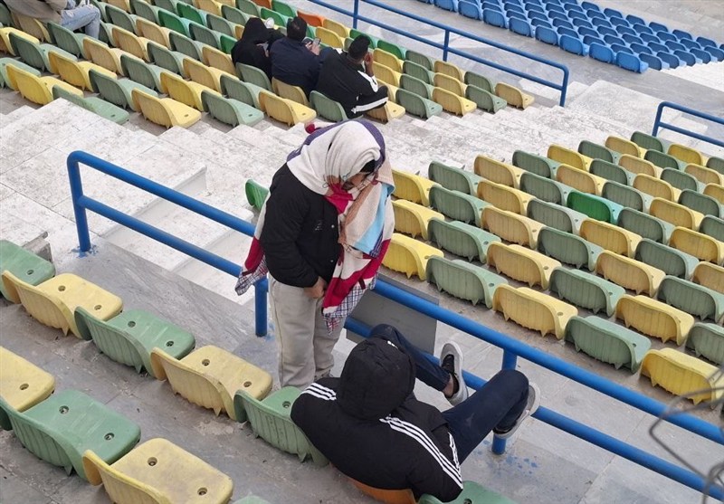 فوتبال , استقلال , تیم فوتبال گل‌گهر سیرجان , 