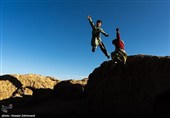 بازی کودکان در روستای مرزی ملکی در خراسان جنوبی