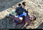 بازی کودکان در روستای مرزی ملکی در خراسان جنوبی