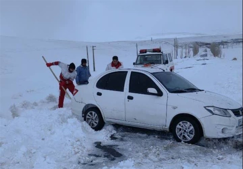 بارش برف در جاده‌های 4 استان / تردد روان در جاده‌های شمال