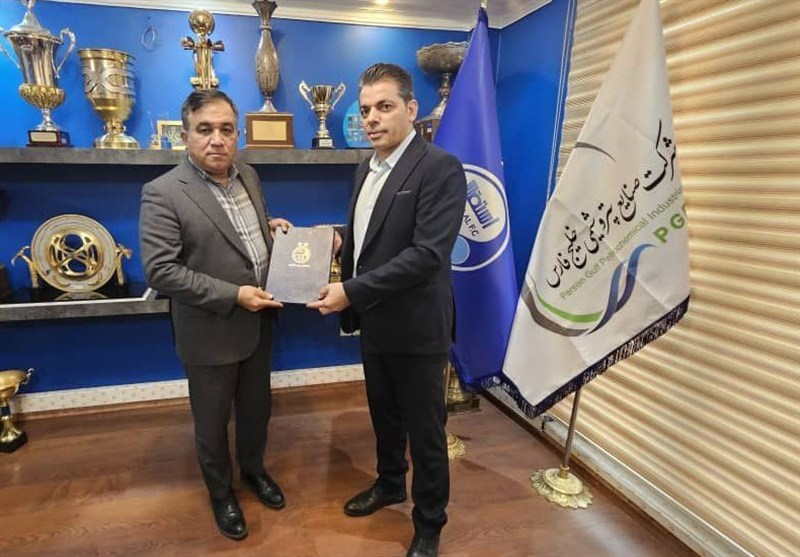 عموزاده: زلف همه تیم‌های استقلال به موفقیت فوتبال گرده خورده است