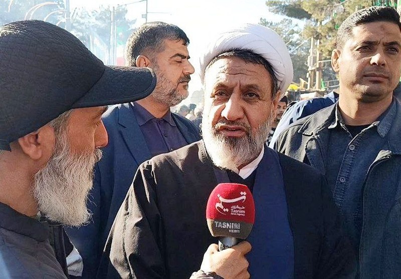 بازدید امام جمعه کرمان از خدمت‌رسانی مواکب به زائران حاج قاسم