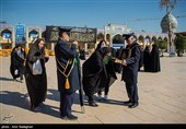 آیین تعویض پرچم و سیاه پوشان حرم مطهر حضرت شاهچراغ (ع) به مناسبت 17 رجب  سالروز  بزرگداشت شهادت حضرت احمدبن موسی (ع)