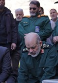 ادای احترام جانشین کل سپاه به مقام شهید سلیمانی در گلزار شهدای کرمان