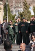ادای احترام جانشین کل سپاه به مقام شهید سلیمانی در گلزار شهدای کرمان