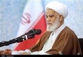 گردهمایی روحانیون و اساتید حوزه در حمایت از بیانات امام خامنه‌ای