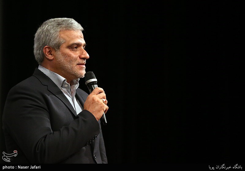 تقدیر از عوامل ویلایی ها