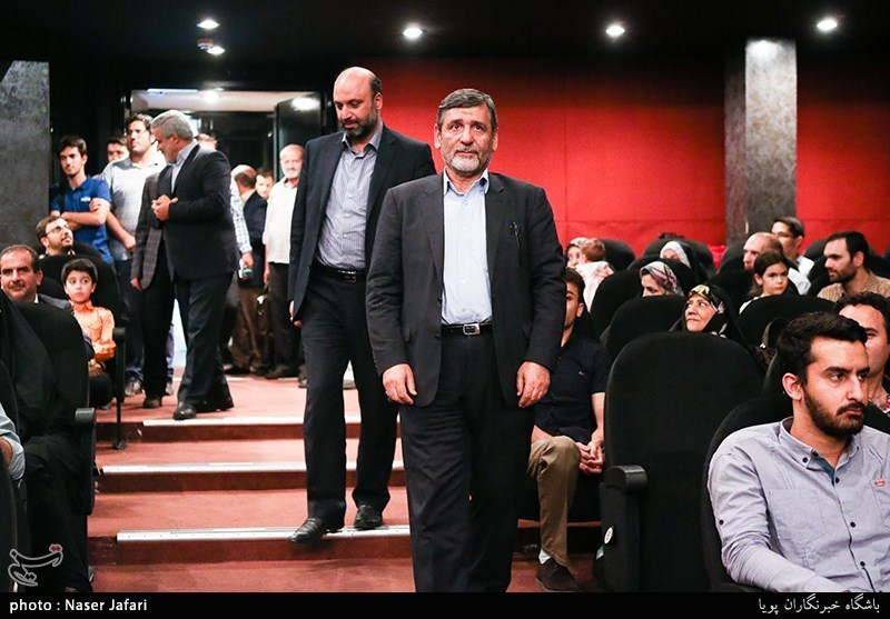 آیین تقدیر خبرگزاری تسنیم از عوامل ویلایی ها