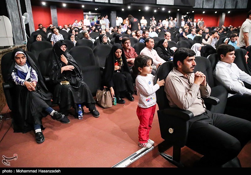 آیین تقدیر خبرگزاری تسنیم از عوامل ویلایی ها
