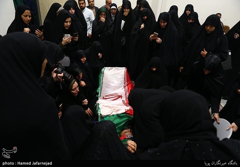 وداع با پیکر مطهر شهید م ع حرم حمیدرضا ضیایی